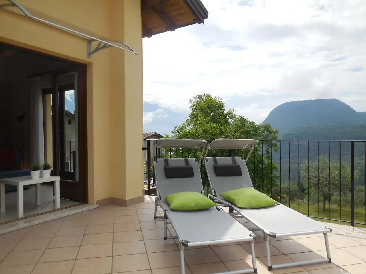 Apartments In Tremosine/Gardasee 22254 Pieve  0*, Pieve (Lombardy)